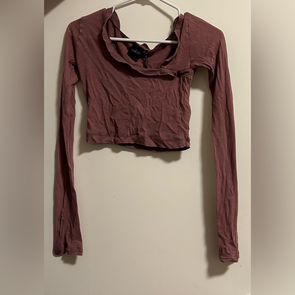 Long sleeved cropped top light purple small